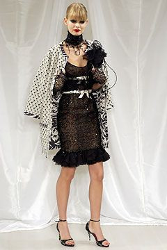Emanuel Ungaro Haute-Couture fashion show for Spring/Summer 2004