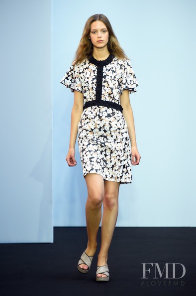 Esther Heesch featured in  the Dorothee Schumacher fashion show for Spring/Summer 2015