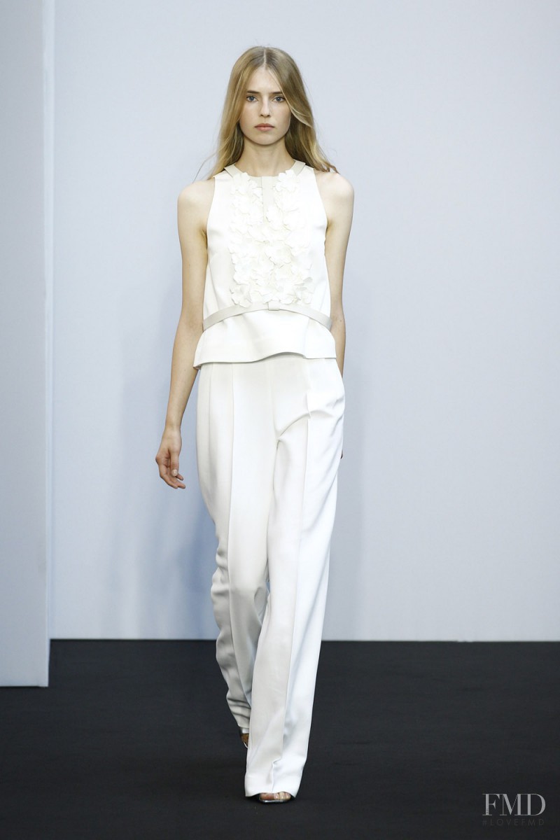 Corinna Studier featured in  the Dorothee Schumacher fashion show for Spring/Summer 2015