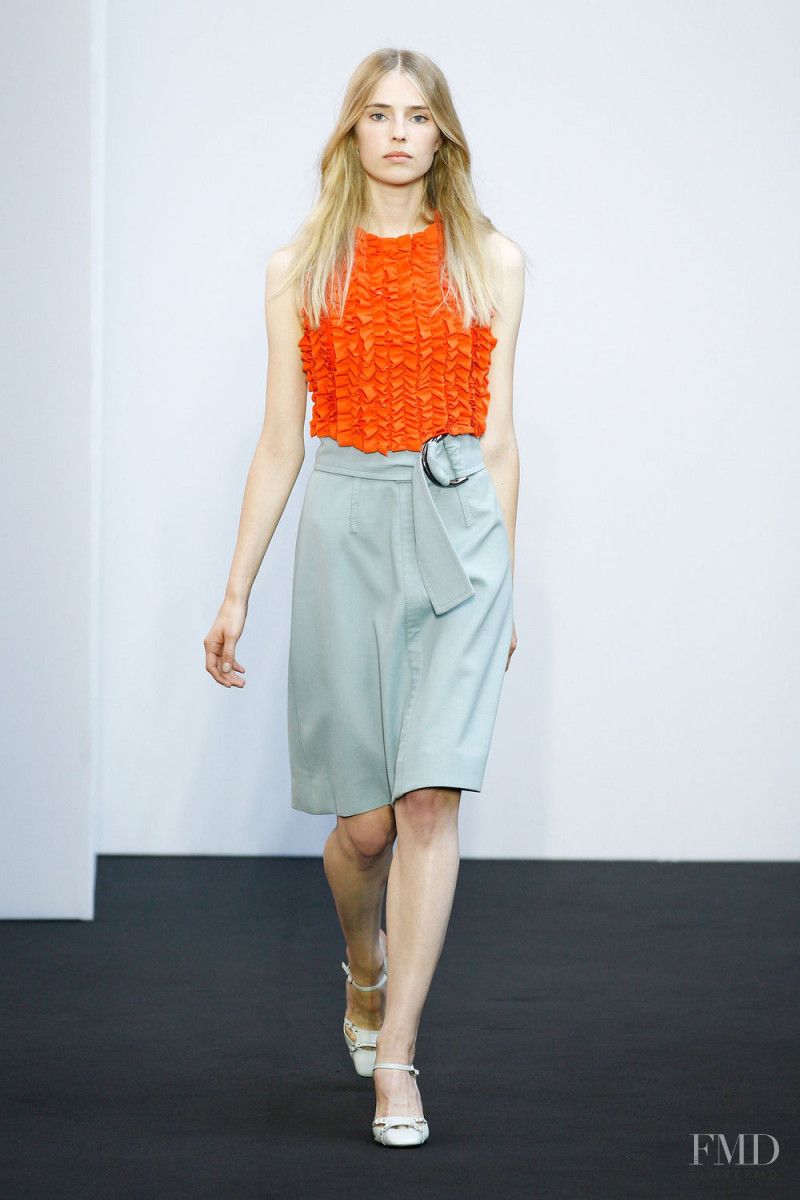 Corinna Studier featured in  the Dorothee Schumacher fashion show for Spring/Summer 2015