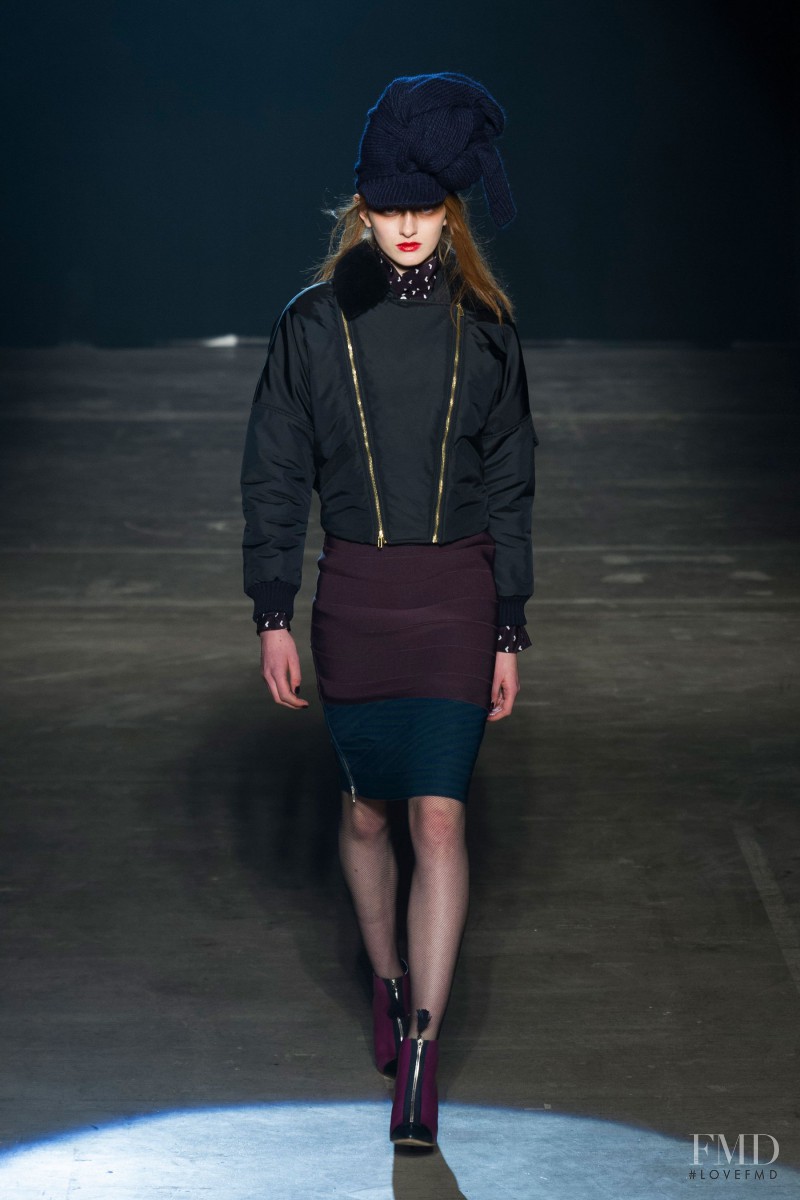 Aine O\'Gorman featured in  the Boy by Band Of Outsiders fashion show for Autumn/Winter 2013