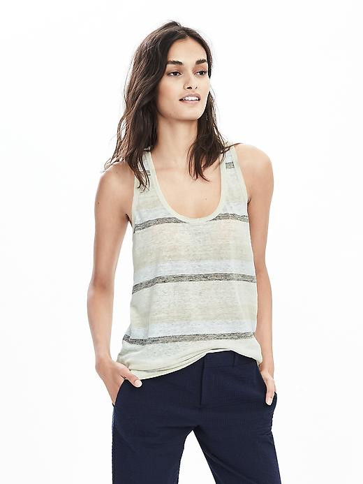 Gizele Oliveira featured in  the Banana Republic catalogue for Summer 2016