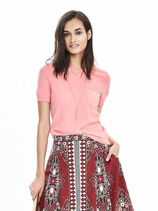 Gizele Oliveira featured in  the Banana Republic catalogue for Summer 2016