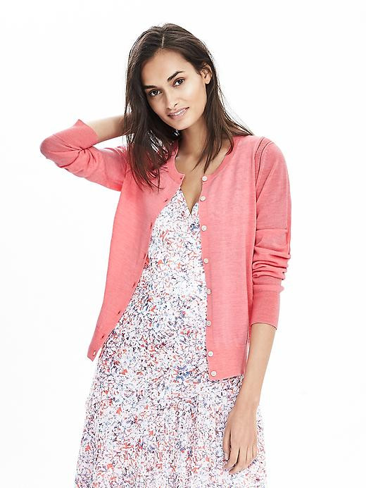 Gizele Oliveira featured in  the Banana Republic catalogue for Summer 2016