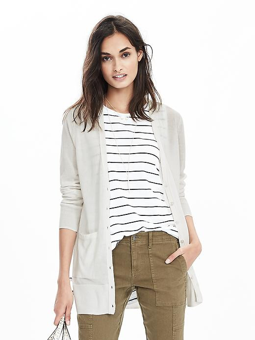 Gizele Oliveira featured in  the Banana Republic catalogue for Summer 2016