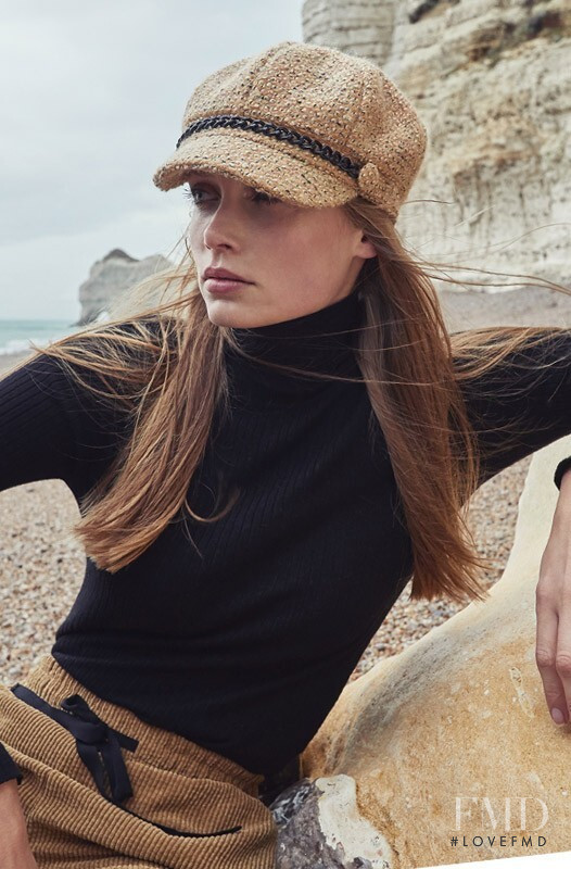 Karoline Seul featured in  the Seeberger Hats advertisement for Autumn/Winter 2019