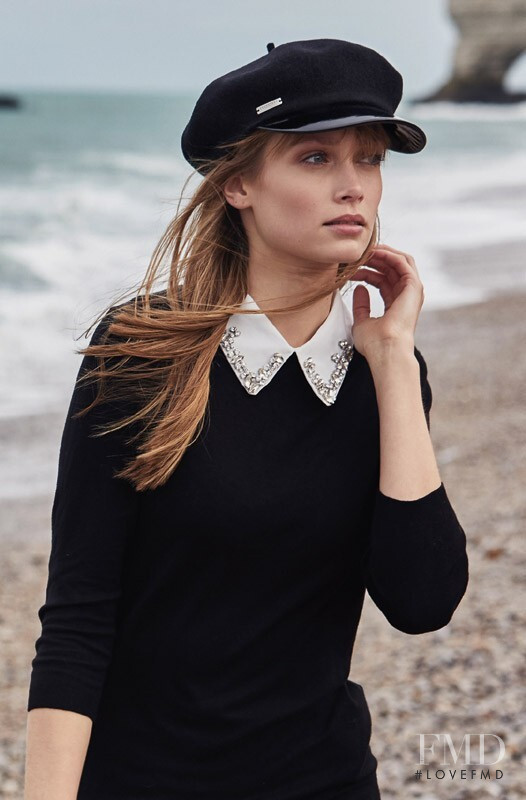 Karoline Seul featured in  the Seeberger Hats advertisement for Autumn/Winter 2019