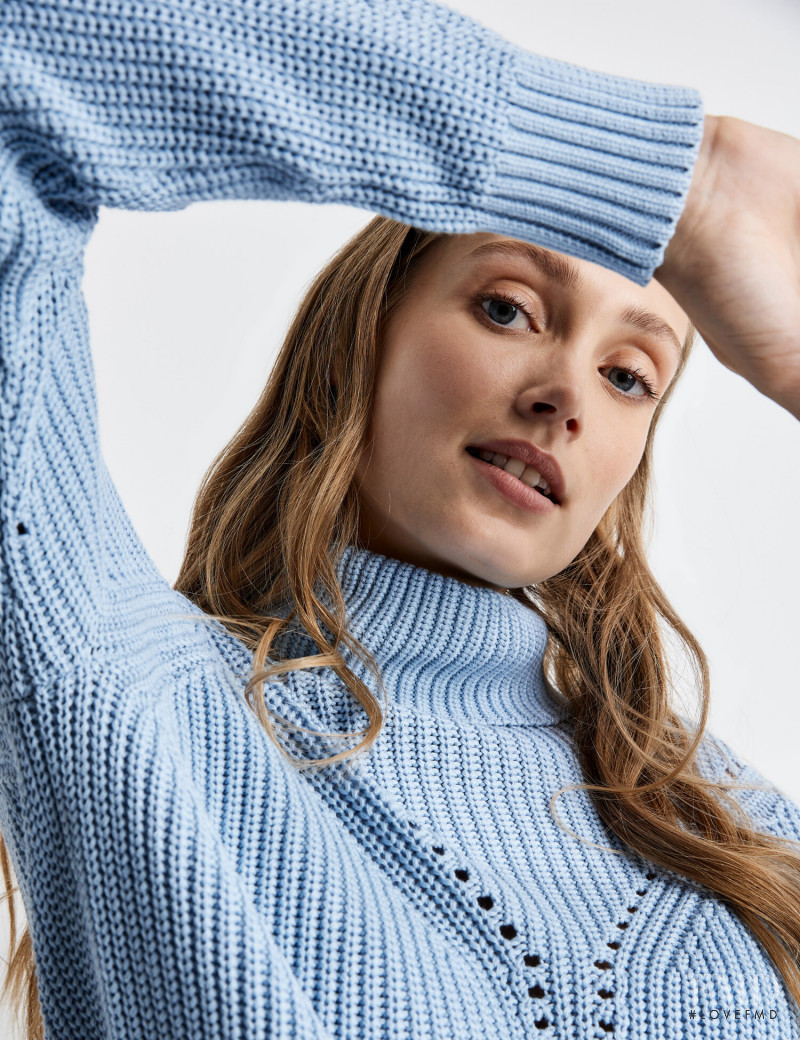 Karoline Seul featured in  the Taifun by Gerry Weber catalogue for Autumn/Winter 2021