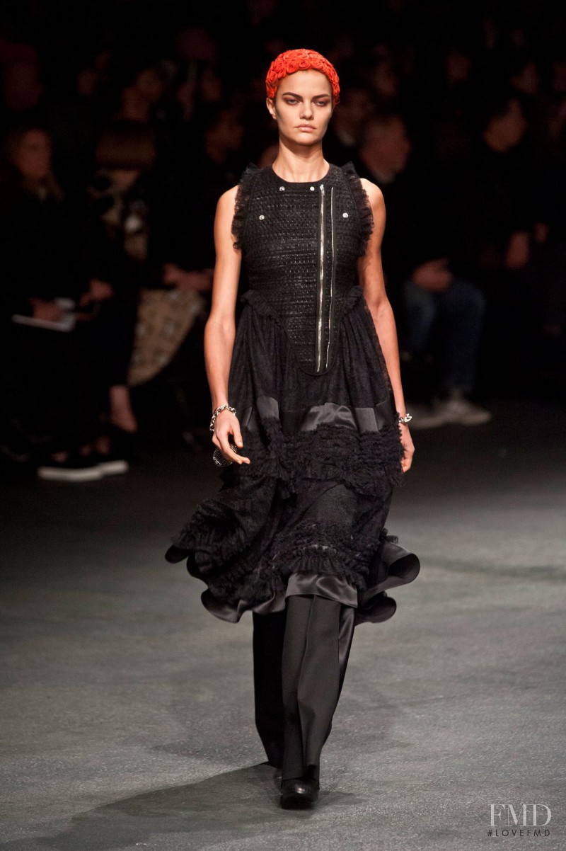 Barbara Fialho featured in  the Givenchy fashion show for Autumn/Winter 2013