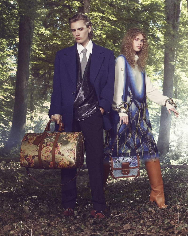 Louis Vuitton advertisement for Autumn/Winter 2022