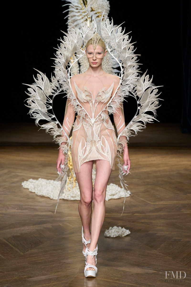 Iris Van Herpen fashion show for Autumn/Winter 2022