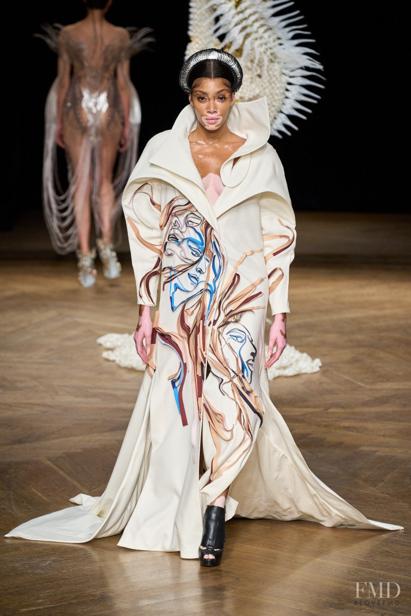 Iris Van Herpen fashion show for Autumn/Winter 2022