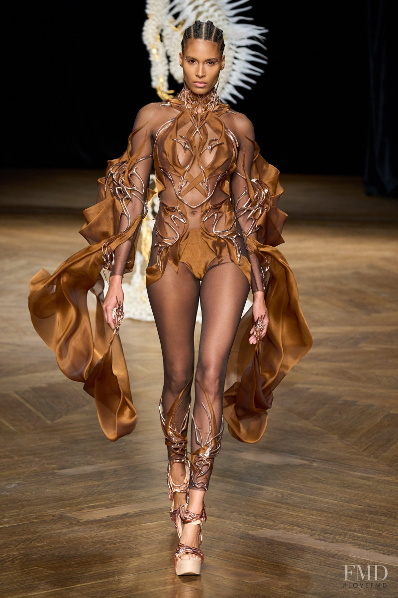 Iris Van Herpen fashion show for Autumn/Winter 2022