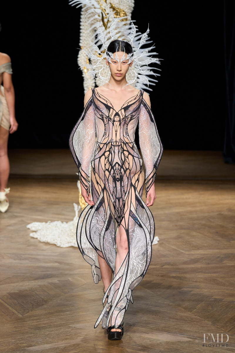 Iris Van Herpen fashion show for Autumn/Winter 2022