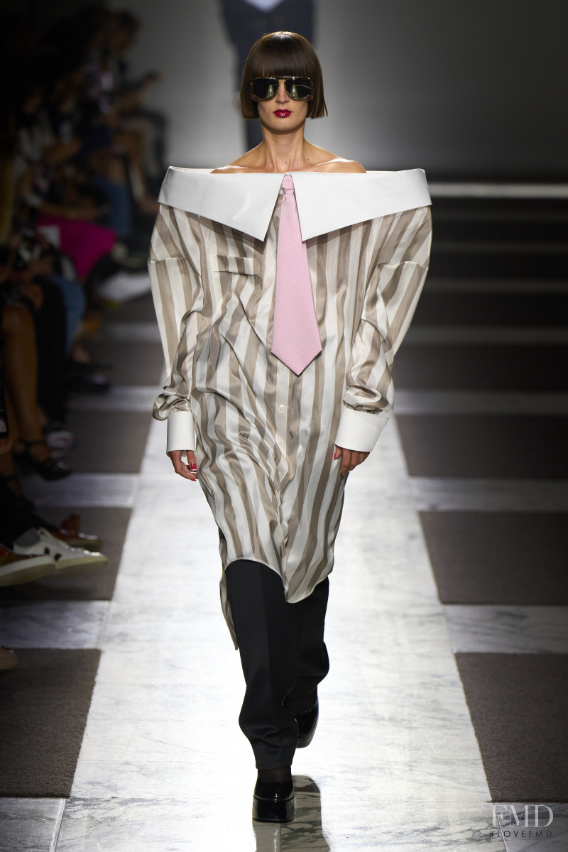 Viktor & Rolf fashion show for Autumn/Winter 2022