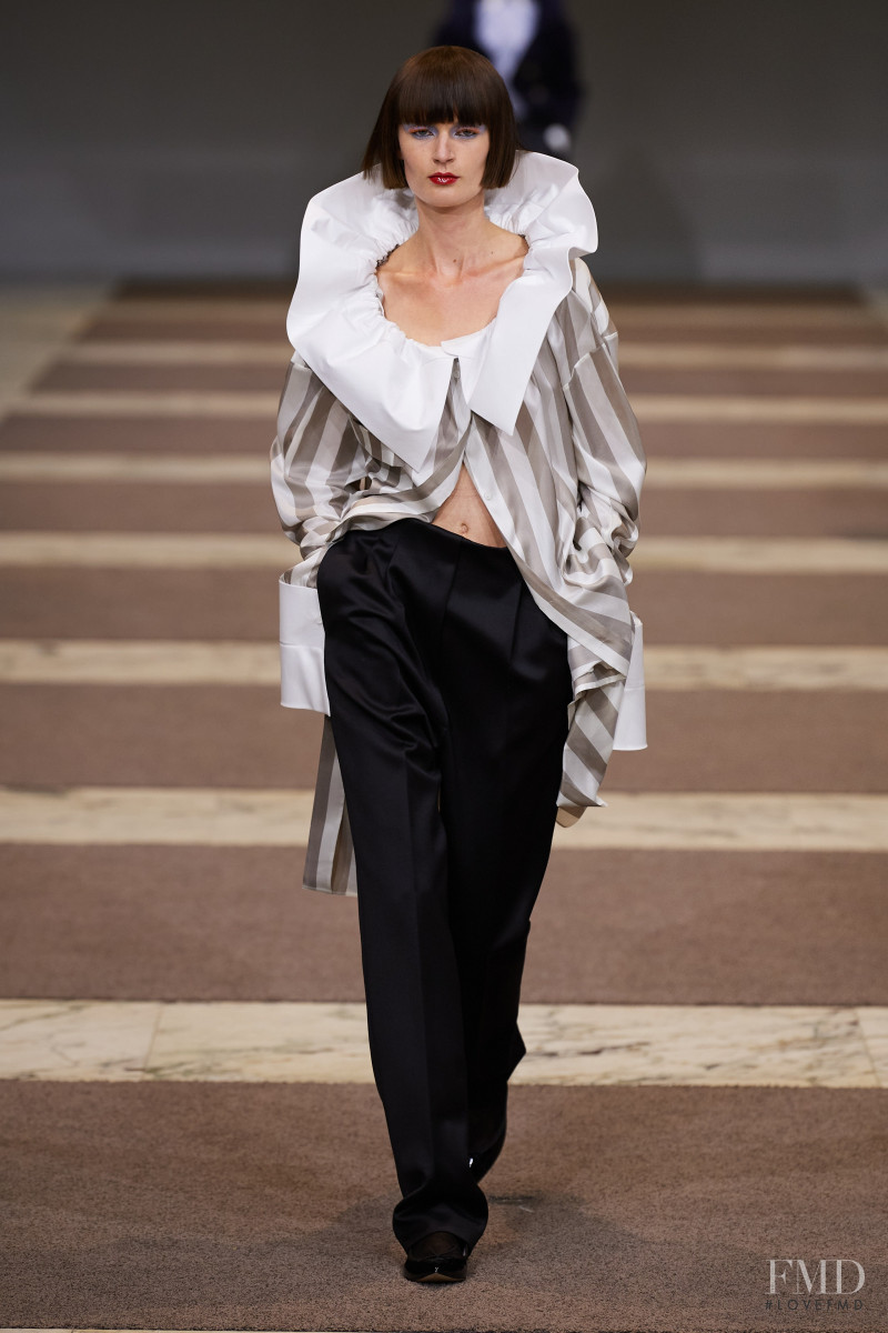 Viktor & Rolf fashion show for Autumn/Winter 2022