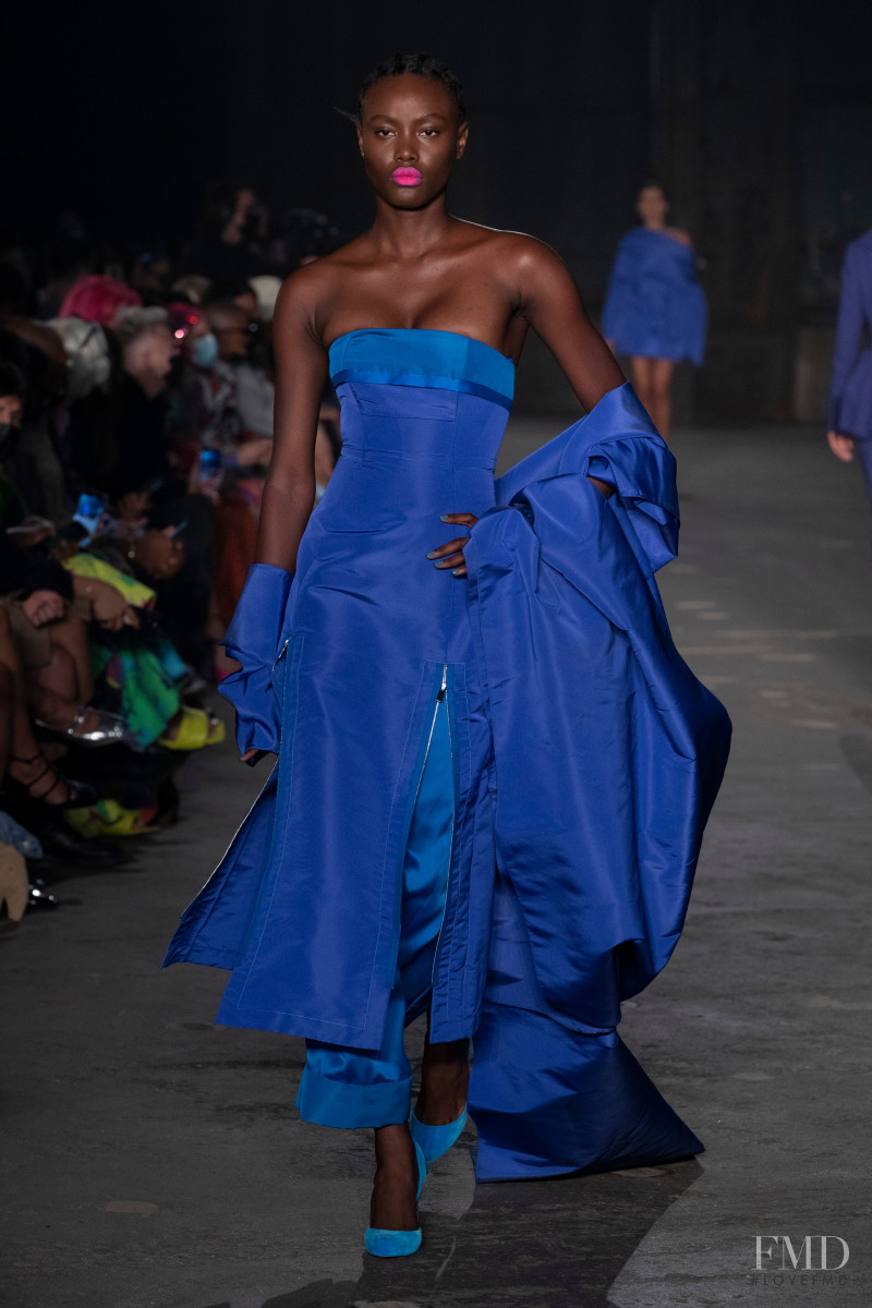 Christopher John Rogers fashion show for Resort 2023