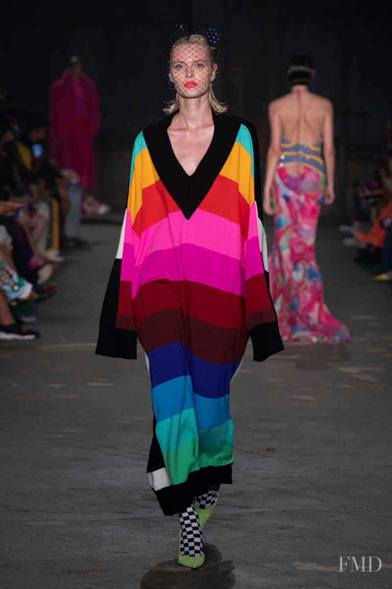 Christopher John Rogers fashion show for Resort 2023