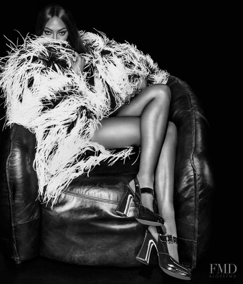 Naomi Campbell featured in  the Sam Edelman advertisement for Spring/Summer 2022