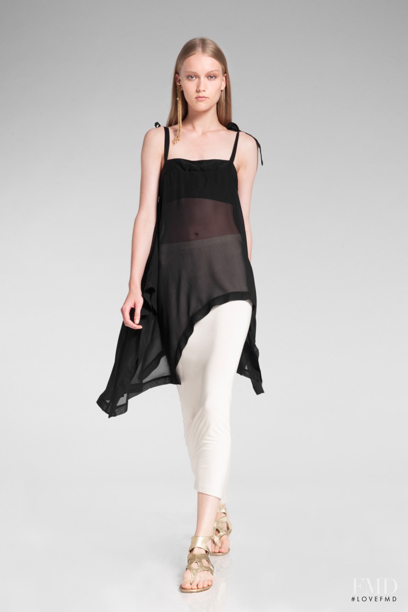 Donna Karan New York fashion show for Resort 2014