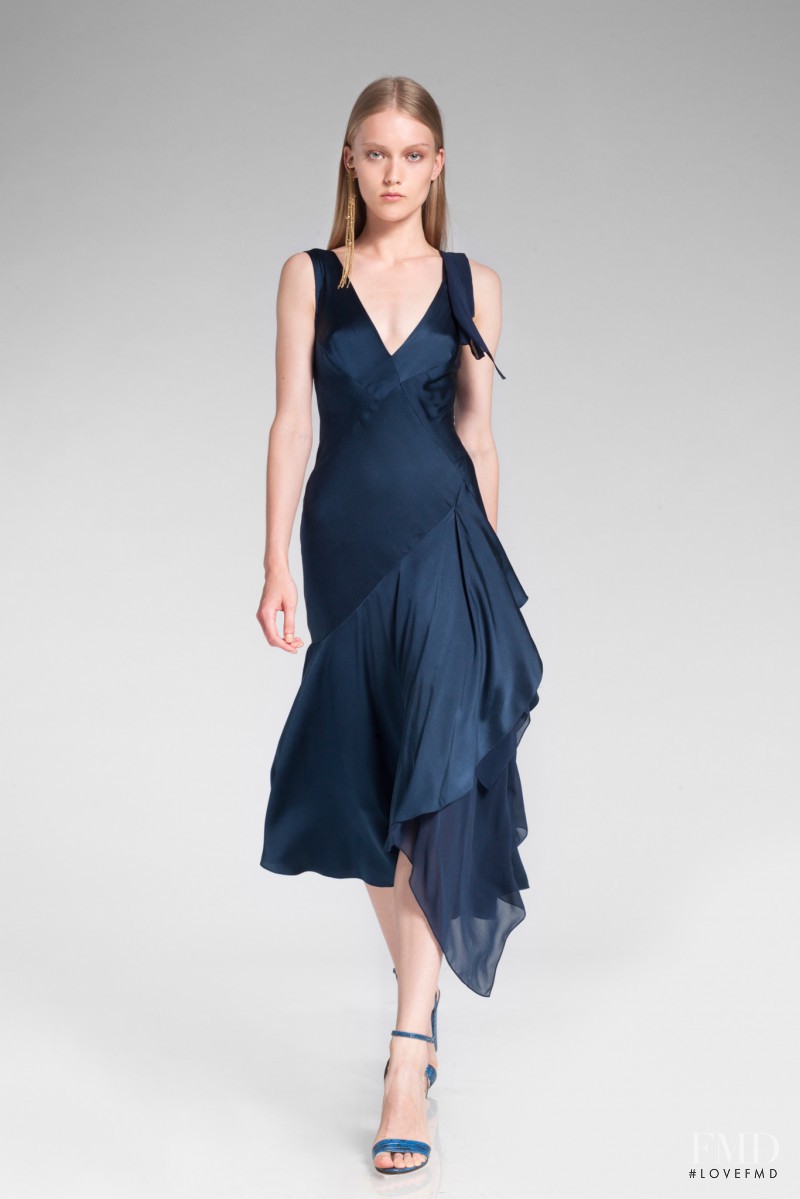 Donna Karan New York fashion show for Resort 2014