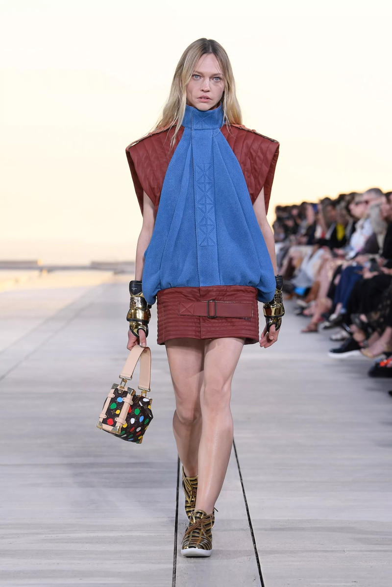 Sasha Pivovarova featured in  the Louis Vuitton fashion show for Resort 2023