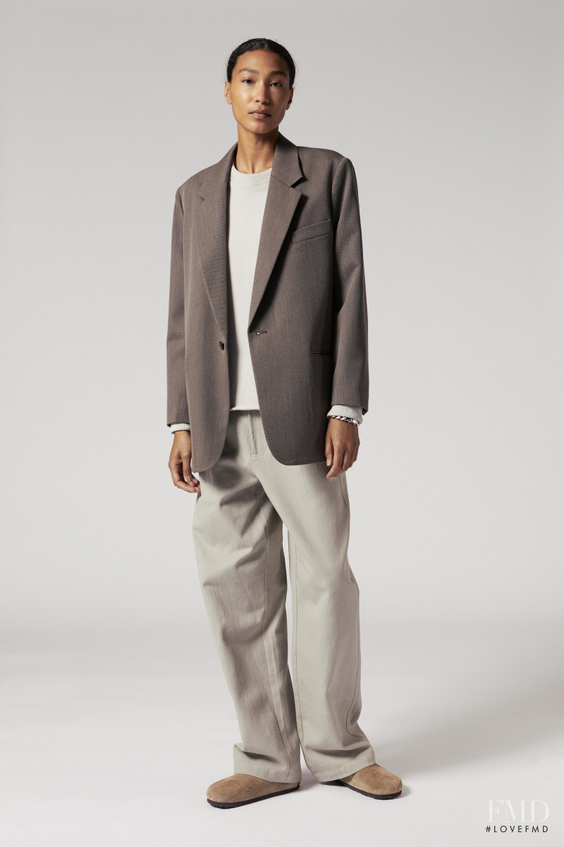 6397 News lookbook for Resort 2023