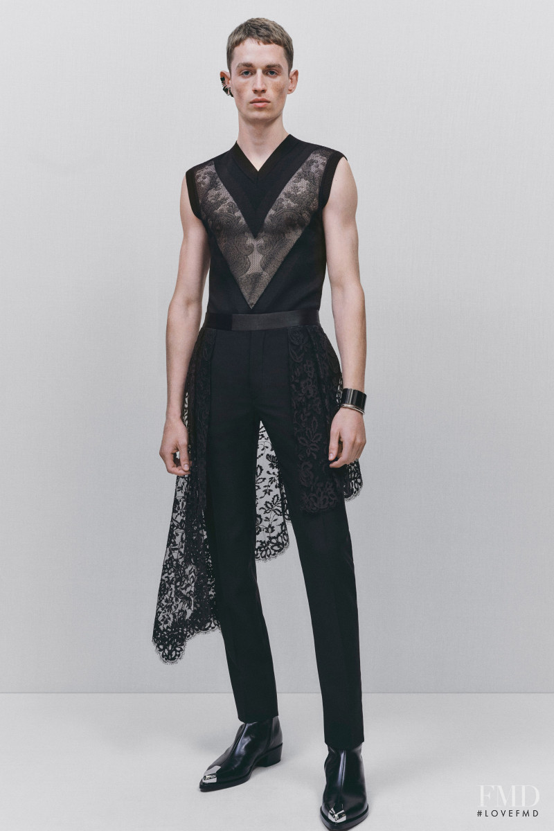 Alexander McQueen lookbook for Autumn/Winter 2022