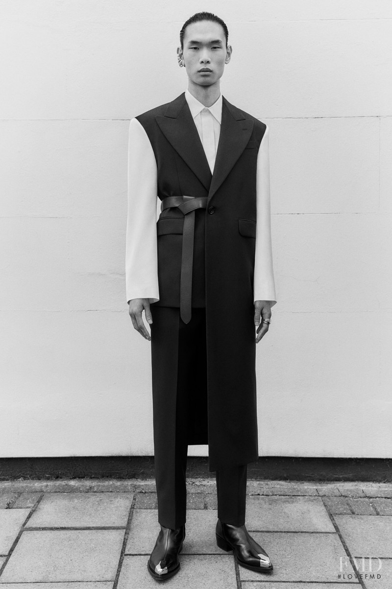 Alexander McQueen lookbook for Autumn/Winter 2022