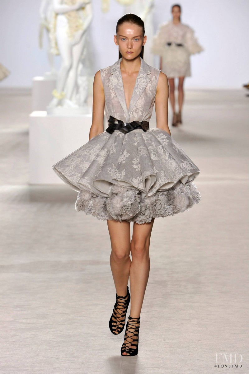 Katerina Ryabinkina featured in  the Giambattista Valli Haute Couture fashion show for Autumn/Winter 2013