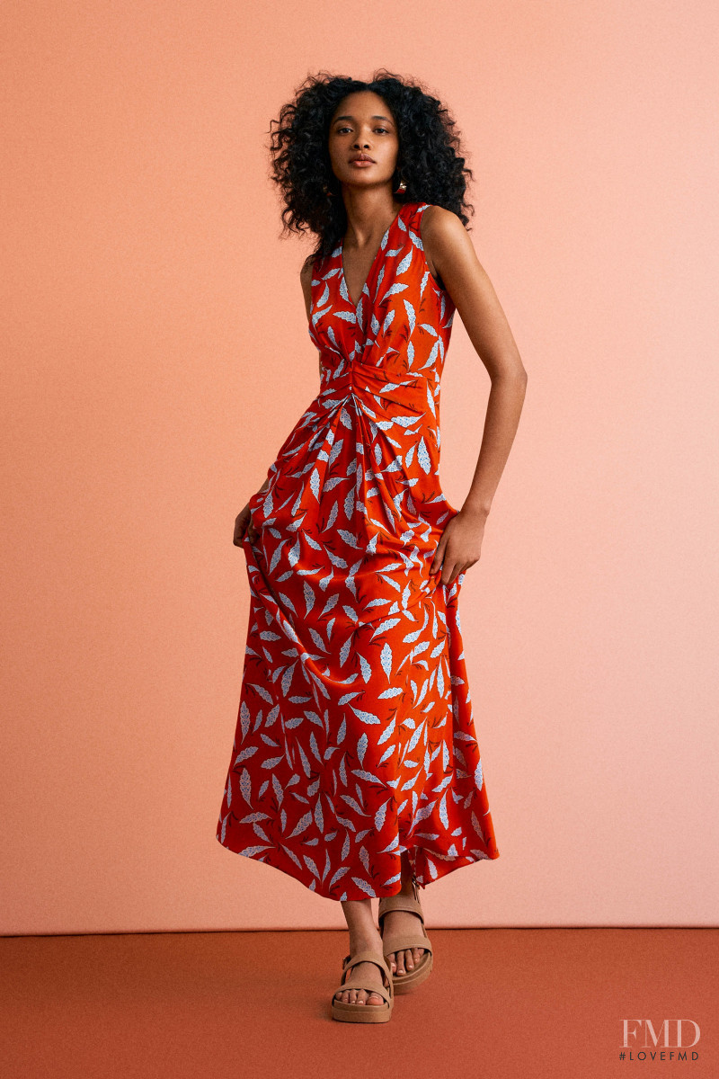 Diane Von Furstenberg lookbook for Pre-Fall 2022