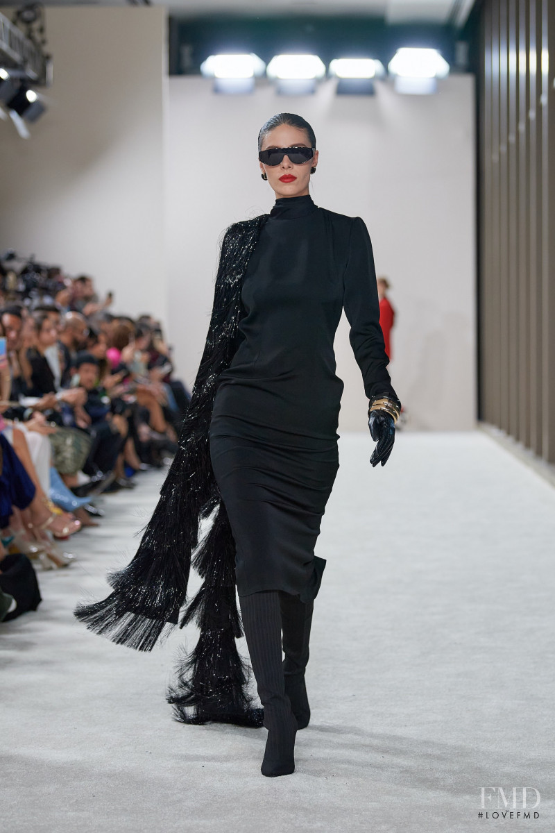 Iliana Ruiz featured in  the Alfredo Martinez fashion show for Autumn/Winter 2022