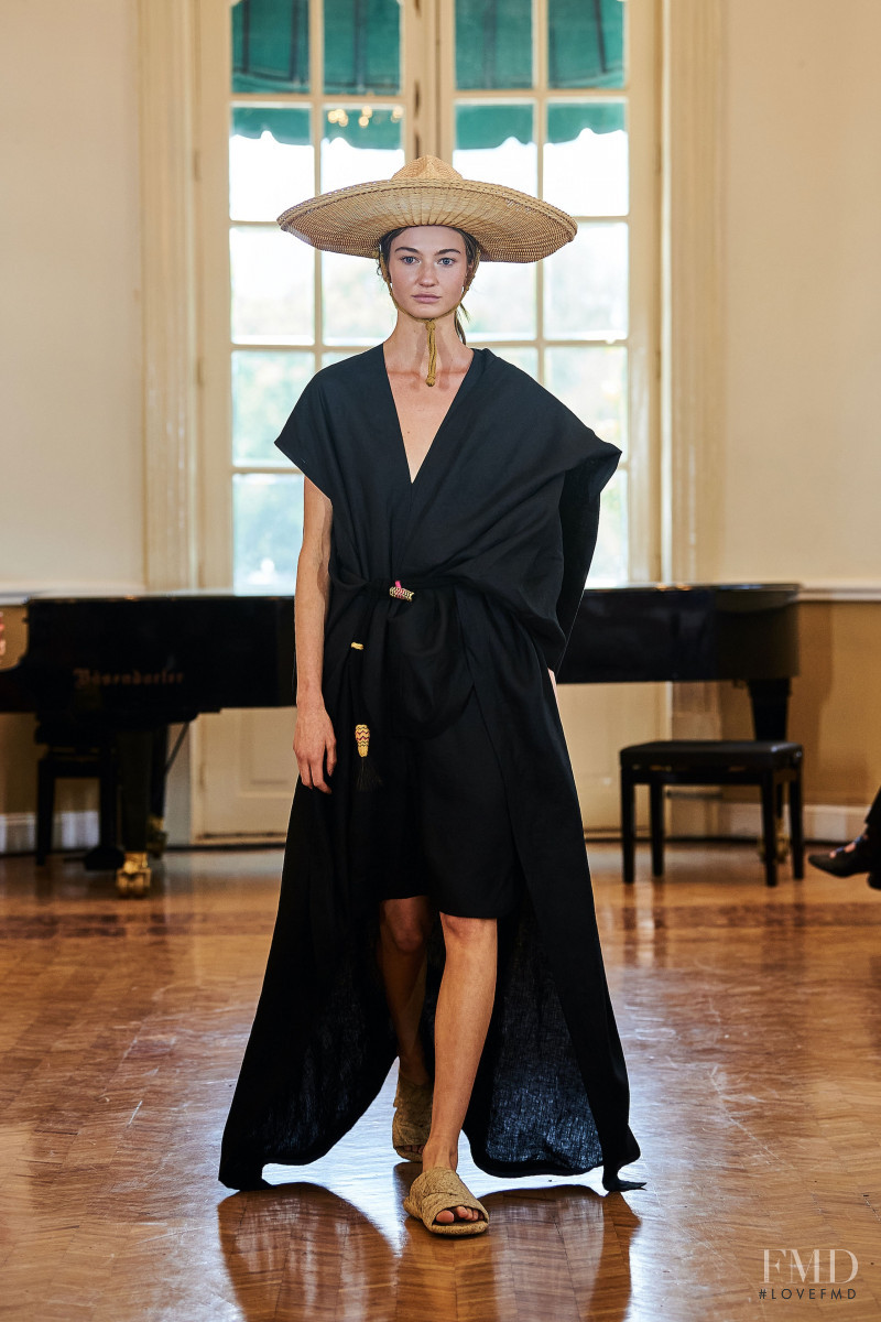 Julia Y Renata fashion show for Autumn/Winter 2022