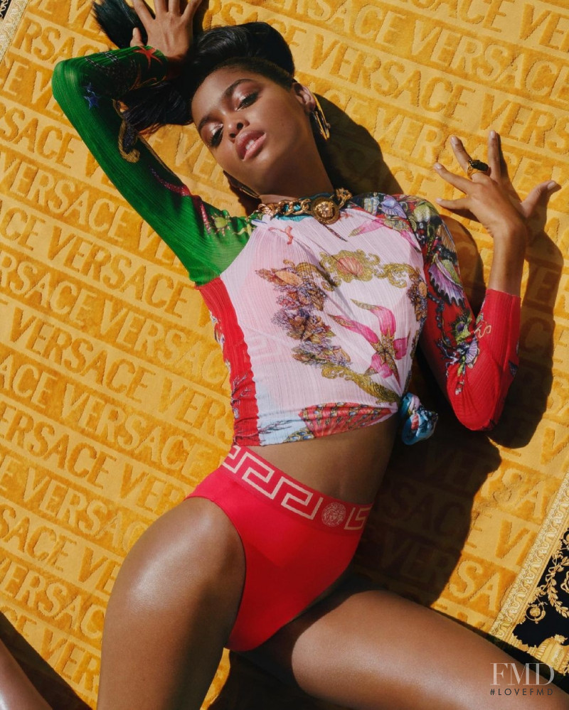 Blesnya Minher featured in  the Versace La Vacanza advertisement for Spring/Summer 2021