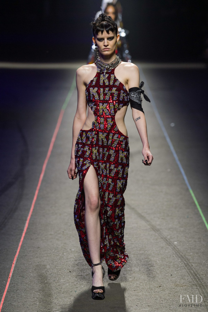 Hannah Elyse featured in  the Philipp Plein fashion show for Spring/Summer 2020