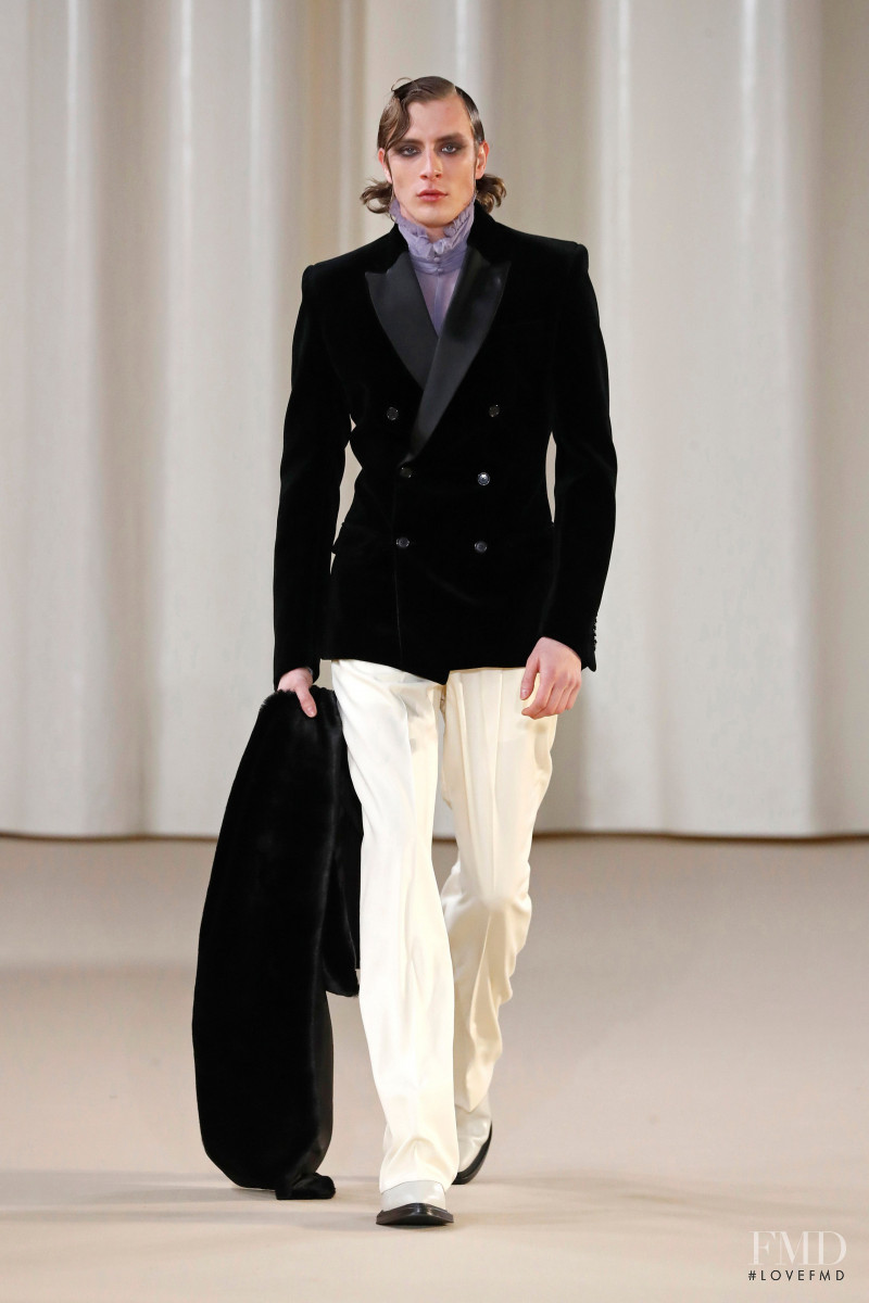 mans fashion show for Autumn/Winter 2022