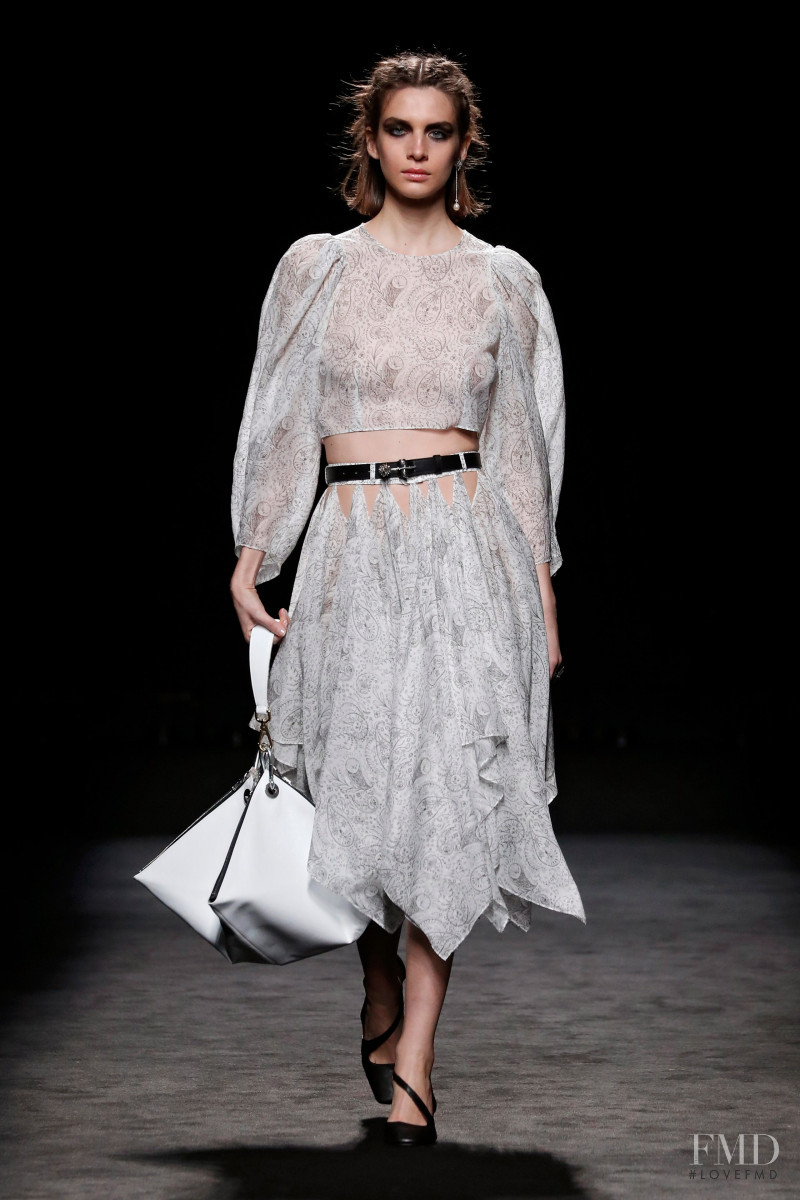 Ynésuelves fashion show for Autumn/Winter 2022
