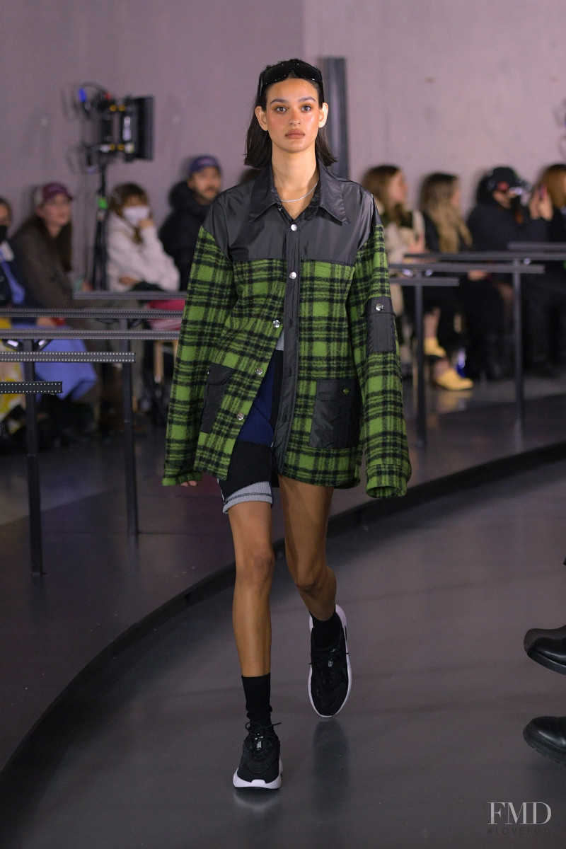 (di)vision fashion show for Autumn/Winter 2022