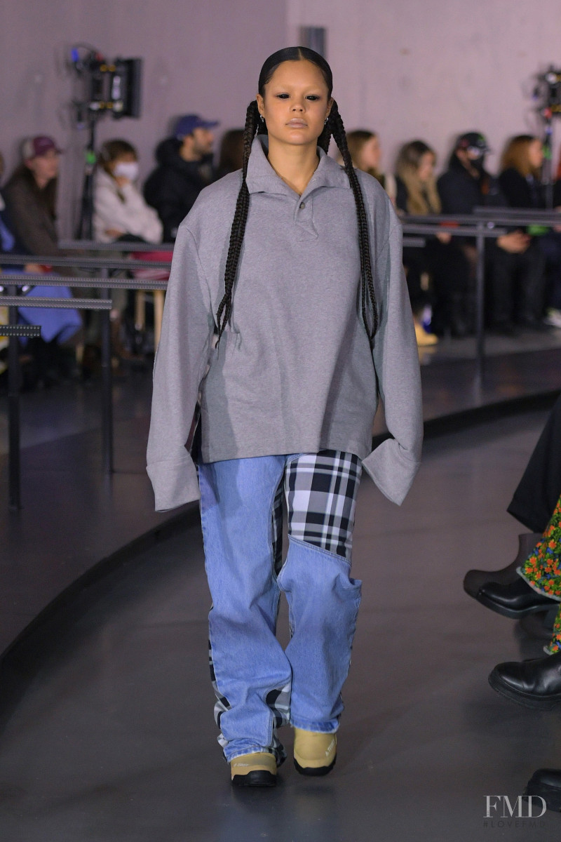 (di)vision fashion show for Autumn/Winter 2022