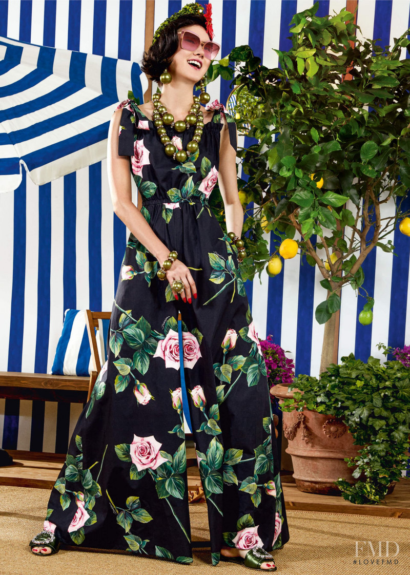 Dolce & Gabbana Tropical Roses  advertisement for Spring/Summer 2020