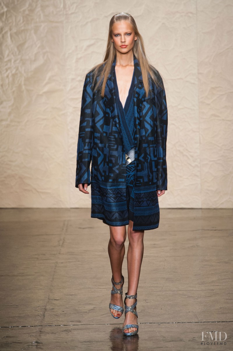 Elisabeth Erm featured in  the Donna Karan New York fashion show for Spring/Summer 2014