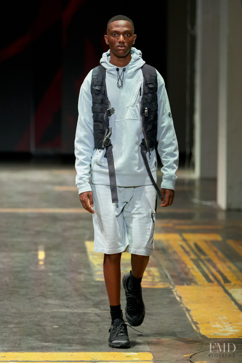 Christopher Raeburn fashion show for Spring/Summer 2023