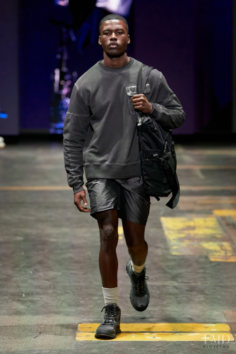 Christopher Raeburn fashion show for Spring/Summer 2023