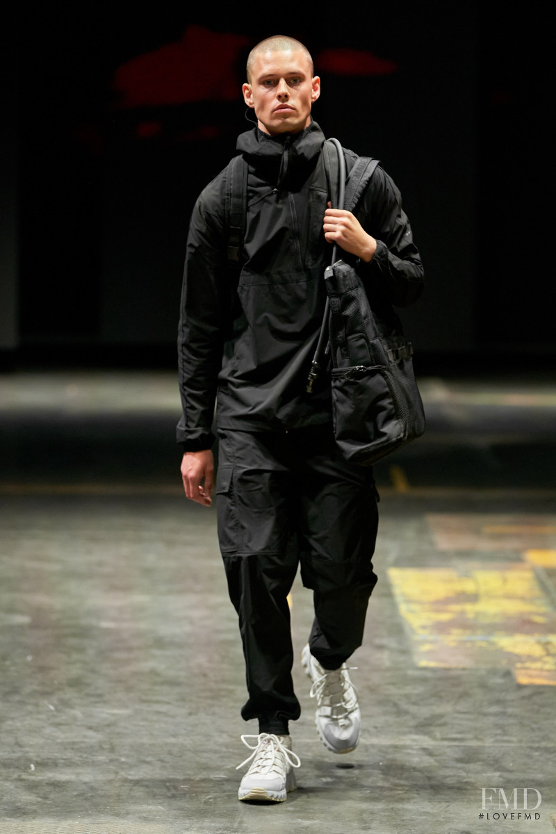 Christopher Raeburn fashion show for Spring/Summer 2023