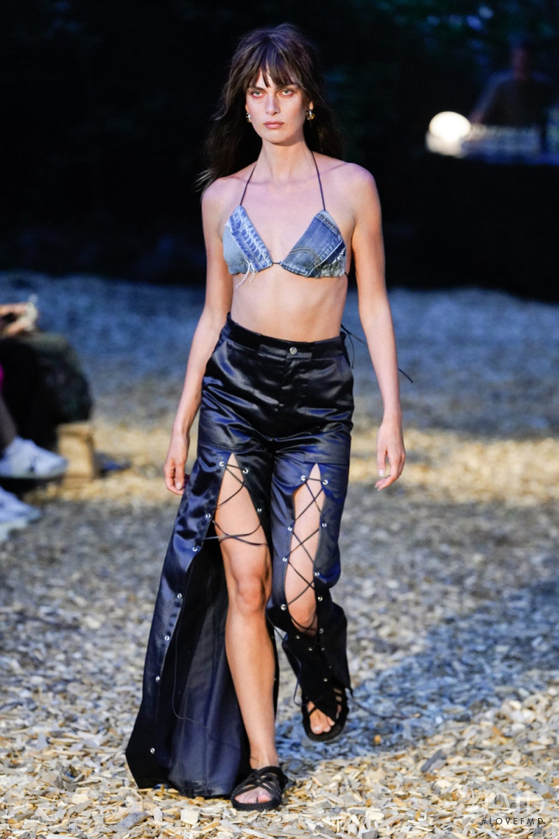 (di)vision fashion show for Spring/Summer 2023