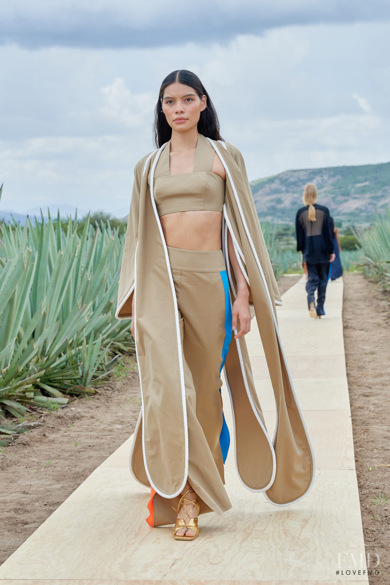 Kris Goyri fashion show for Spring/Summer 2023