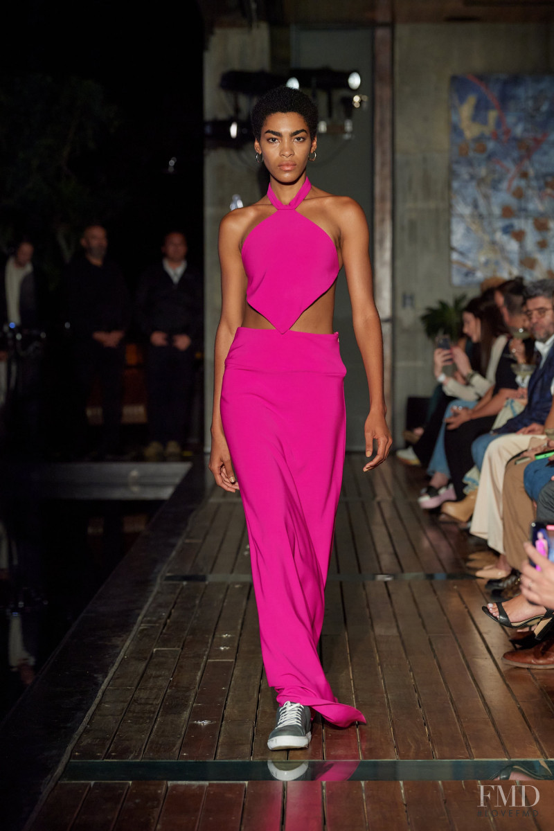 Lorena Saravia fashion show for Spring/Summer 2023