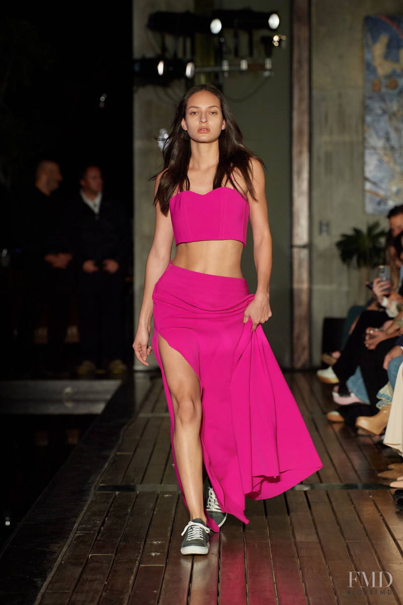 Lorena Saravia fashion show for Spring/Summer 2023