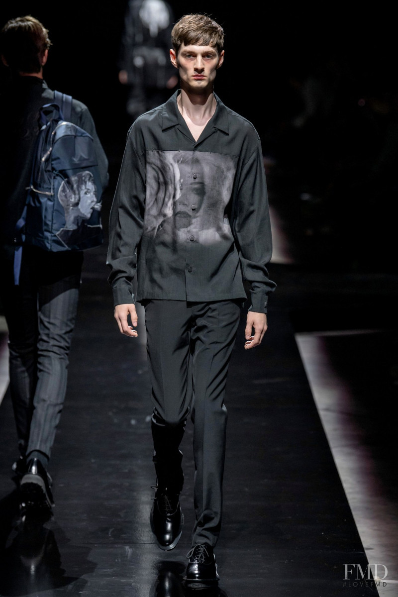 Undercover I Hold A Beast, An Angel And A Madman In Me fashion show for Spring/Summer 2020