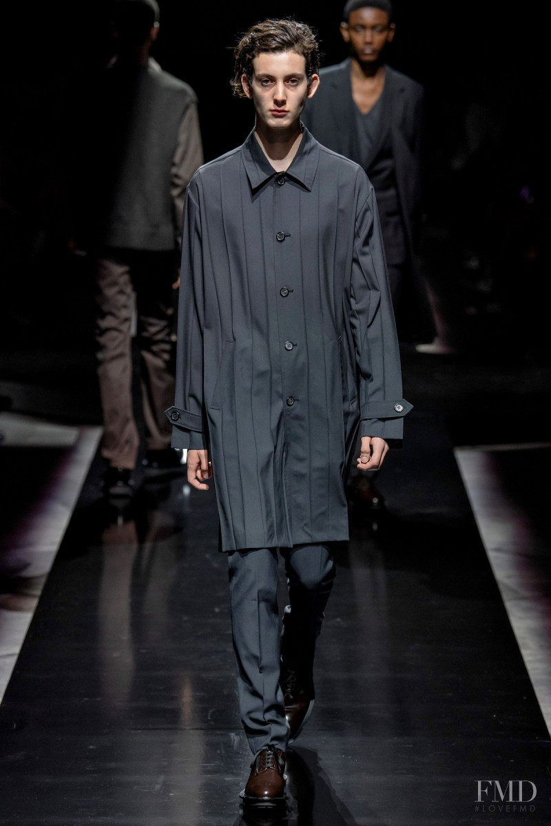 Undercover I Hold A Beast, An Angel And A Madman In Me fashion show for Spring/Summer 2020